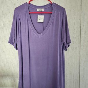 Zenana Purple short sleeve V neck top